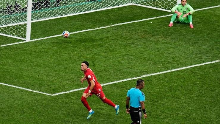 Kaynak:AA, Fotoğraflar: AP / AFP İsviçre çeyrek finalde, Mısır’ı 3-2