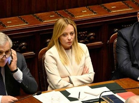 İtalya’da Giorgia Meloni hükümetinin hazırladığı; seçimleri kazanan ittifaka ek sandalye