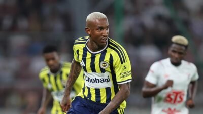 Fenerbahçe’nin UEFA’ya bildirdiği listede şu isimler yer alıyor: Tarık Çetin,