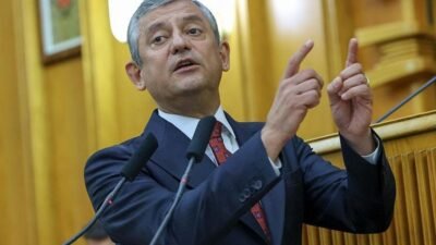 “BİR KAPI KAPANIRSA YENİLERİ AÇILIR” CHP Grup Başkanı Özgür Özel,