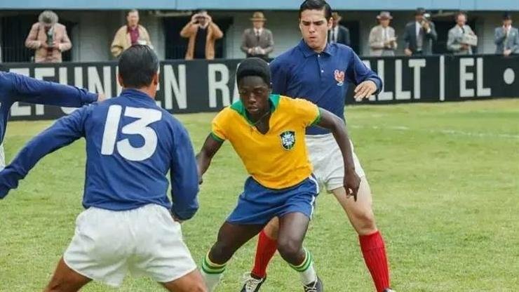 Kaynak:Cnnturk.com Pele: Bir Efsanenin Doğuşu filminin yönetmen koltuğunda Michael Zimbalist