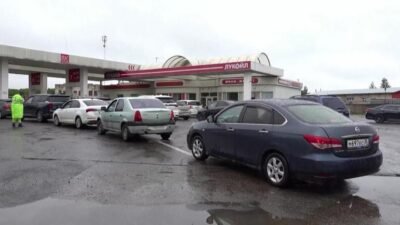Rusya’da benzin krizi aşılamıyor Kaynak:CNN TÜRK Ukrayna’nın uzun menzilli insansız hava araçlarıyla Rusya’daki petrol