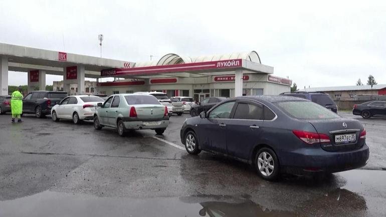 Kaynak:CNN TÜRK Ukrayna’nın uzun menzilli insansız hava araçlarıyla Rusya’daki petrol