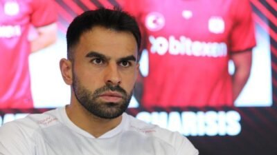 Kaynak:Cnnturk.com Sivasspor, deneyimli savunma oyuncusu Murat Paluli’nin kontratını uzattı. Haberin