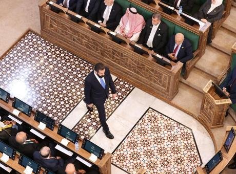 Meclisin seçilen üyeleri ile Cumhurbaşkanı Şara tarafından atanan 70 üyenin
