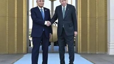 Tokayev, Rusya’nın Omsk şehrinde Rusya-Kazakistan Bölgesel İşbirliği Forumu çerçevesinde Rusya