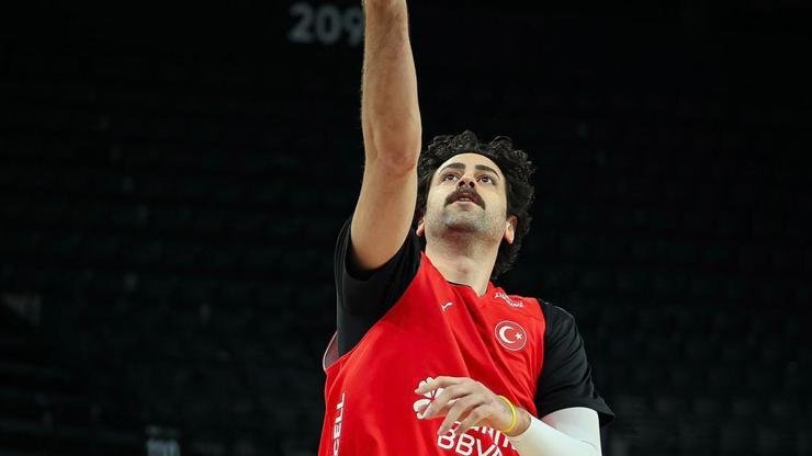 TRANSFER | Furkan Korkmaz, Beşiktaş’ta Kaynak:Cnnturk.com Önümüzdeki sezon EuroLeague’de mücadele edecek olan Beşiktaş, kadrosunu güçlendirmeye
