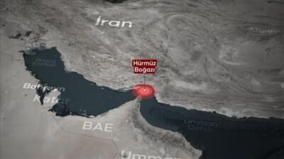 Trump, Oval Ofis’te düzenlenen imza töreninde basın mensuplarının gündeme ilişkin