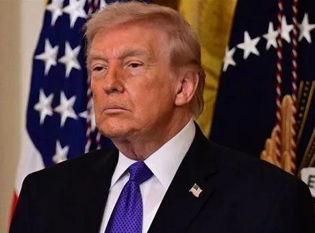 Trump, Beyaz Saray’da düzenlediği basın toplantısında gazetecilerin ABD ile İran