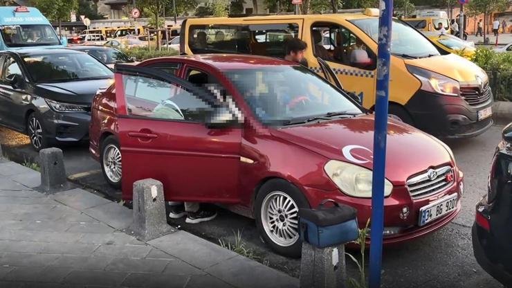 Kaynak: DHA İstanbul Üsküdar‘da park halindeki bir otomobilde hareketsiz şekilde
