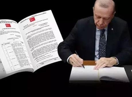 Yeni atama kararları Resmi Gazete’de yayımlandı! Ardahan Valiliği’ne Ömer Hilmi Yamlı atandı Cumhurbaşkanı Recep Tayyip Erdoğan’ın imzasıyla yayımlanan atama kararlarına göre, Göç