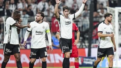 HAT-TRICK Beşiktaş’ın Sırp yıldızı Dusan Vlahovic, hat-trick yaptı.&nbsp; PENALTI Beşiktaş,