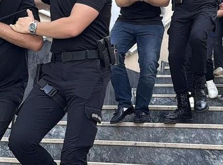 İstanbul Cumhuriyet Başsavcılığı koordinesinde yürütülen iki ayrı soruşturma kapsamında; vize