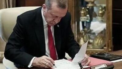 Resmi Gazete’de yayımlanan Cumhurbaşkanlığı kararına göre, İzlanda Cumhuriyeti Nezdinde Türkiye