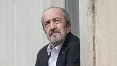 Kaynak:Cnnturk.com Haberlerimizi Google’da Takip Edin Gelişmelerden anında haberdar olun. Google’da