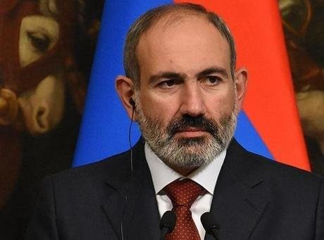Parlamentoda, hazirandaki seçimlerden galip ayrılan Nikol Paşinyan hükümetinin “Gerçek Ermenistan”