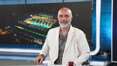 Kaynak:Cnnturk.com Haberlerimizi Google’da Takip Edin Gelişmelerden anında haberdar olun. Google’da