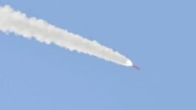 Husilerden kamplara eş zamanlı saldırı! Çok sayıda ölü ve yaralı Yemen’de uluslararası tanınırlığa sahip hükümete bağlı Acil Müdahale Güçlerine ait