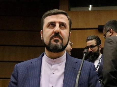 İran Dışişleri Bakan Yardımcısı Kazım Garibabadi, ABD Hazine Bakanı Scott
