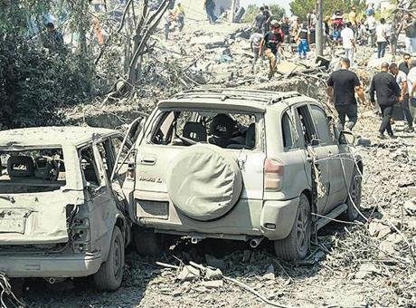 Bununla birlikte Lübnan Başbakanı Nevvaf Selam, İsrail ordusunun ülkenin güneyindeki