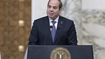 Mısır Cumhurbaşkanı Sisi, Trump’ın danışmanı Kushner ile Gazze’deki ateşkesi görüştü Mısır resmi haber ajansı MENA’nın haberine göre Sisi, ülkenin El-Alameyn