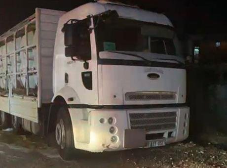 Sakarya’da asit sızıntısı ekipleri harekete geçirdi Olay, saat 20.30 sıralarında Hendek ilçesi Küçük Sanayi mevkisinde meydana