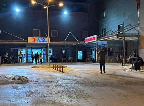 Büyükkaynarca Mahallesi’nde faaliyet gösteren tavuk kesim fabrikasında bakım onarım ekibinin
