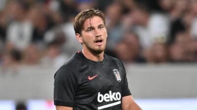 Semih Kılıçsoy’un golü İtalya’da yankı buldu: Cagliari’de “kaçırılan fırsat” yorumları Kaynak:Milliyet Haberlerimizi Google’da Takip Edin Gelişmelerden anında haberdar olun. Google’da