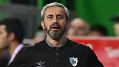 Kaynak:Cnnturk.com Haberlerimizi Google’da Takip Edin Gelişmelerden anında haberdar olun. Google’da