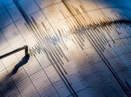 Endonezya’da 7,7 büyüklüğünde deprem meydana geldi. ABD Jeolojik Araştırma Merkezinden