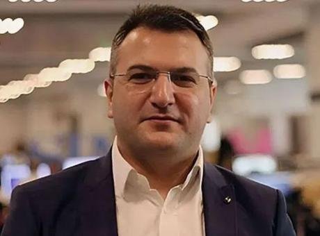 Son dakika: Gazeteci Cem Küçük tutuklandı Gazeteci Cem Küçük, İstanbul Cumhuriyet Başsavcılığı tarafından yürütülen soruşturma kapsamında