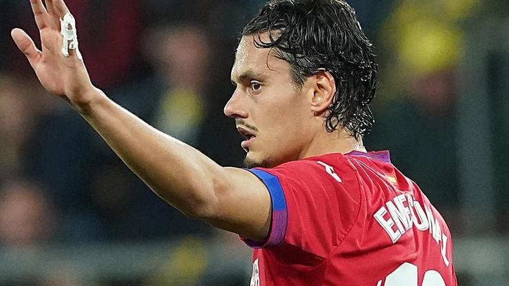 TRANSFER | Enes Ünal, yeniden Getafe’de Kaynak:Cnnturk.com Getafe, Bournemouth’tan Enes Ünal’ı kadrosuna kattığını duyurdu. Haberlerimizi Google’da
