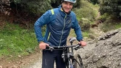 Yunanistan Başbakanı Miçotakis bisikletten düştü! Hastaneye kaldırıldı Yunan basınına yansıyan haberlere göre,Miçotakis, dün bisiklet kullanırken Girit Adası’nda