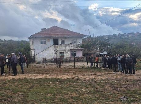 2 gündür haber alınamıyordu! Ali Koçak fındık bahçesinde ölü bulundu Gökçeağaç köyündeki evinden 2 gün önce ayrılan ve kendisinden haber