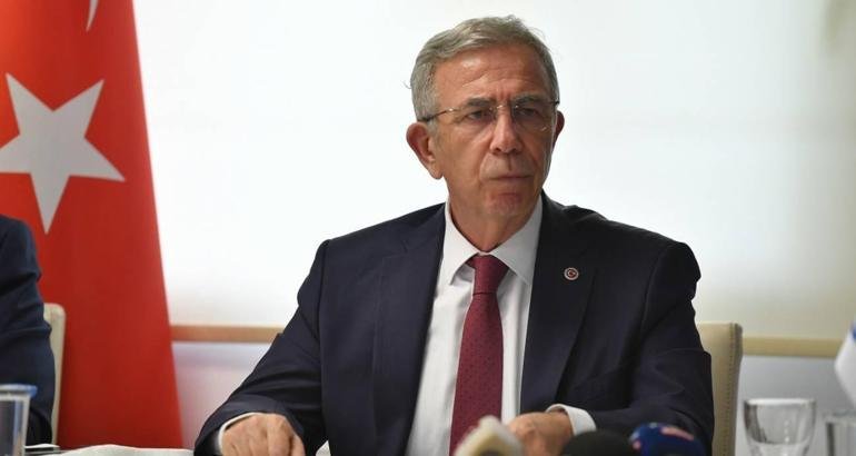 Siyasetin gündemi Ankara Büyükşehir Belediye Başkanı Mansur Yavaş’ın CHP’den istifa