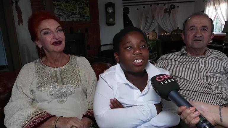 Afrika’da doğdu, Türkiye’nin oğlu oldu: Osman’ın Tanzanya’dan Ankara’ya uzanan hikayesi Kaynak CNN TÜRK Haber Merkezi, CNN TÜRK Afrika’dan Darüsselam’dan Türkiye’ye,