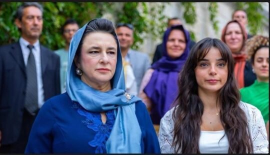 ANNE YARISI BUGÜN MÜ BAŞLIYOR? Anne Yarısı Dizisi İlk Bölüm Ne Zaman?22 Eylül NOW TV Yayın Akışı Kaynak Cnnturk.com Anne Yarısı dizisi ilk bölüm ne zaman, Anne
