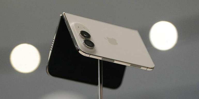 Apple, ilk katlanabilir telefonu iPhone Duo’nun yanı sıra iPhone 18