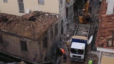 Yunan Devlet Televizyonu ERT’nin haberine göre, arama kurtarma ekipleri Atina’nın