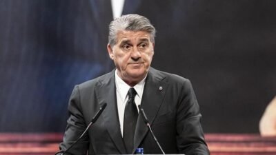 Kaynak Cnnturk.com Beşiktaş, olağanüstü genel kurul öncesi Serdal Adalı’nın adaylığına