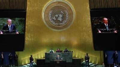 193 üyeli BM’nin New York’taki karargahında her sene ülkelerin devlet