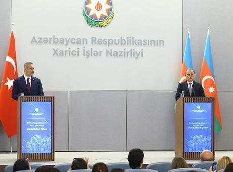 Dışişleri Bakanı Hakan Fidan, Azerbaycan Dışişleri Bakanı Ceyhun Bayramov ile