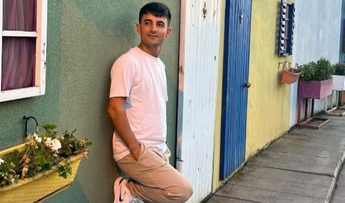 Düğünde havaya ateş açtı, izne gelen uzman çavuşun ölümüne neden oldu Haberlerimizi Google’da Takip Edin Gelişmelerden anında haberdar olun. Google’da tercih
