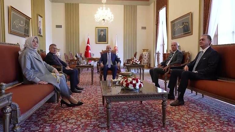 Efkan Ala’dan terörsüz Türkiye açıklaması: “Süreç öngördüğümüz şekilde devam ediyor” Kaynak CNN TÜRK AK Parti Genel Başkanvekili Efkan Ala, terörsüz