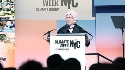 Emine Erdoğan, bir etkinlik alanında düzenlenen, Çevre, Şehircilik ve İklim