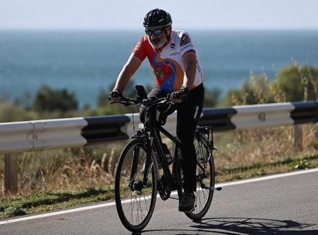 Ermenistan Başbakanı Paşinyan, ŞİÖ Zirvesi için bulunduğu Bişkek’te güne pedal