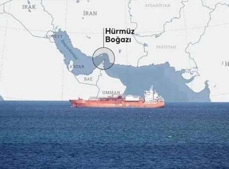 İran Devrim Muhafızları Ordusu, Hürmüz Boğazı’nda ABD’ye ait insansız denizaltıyı