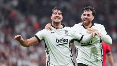 Kadıköy’de golcülerin düellosu: Muriqi mi Vlahovic mi? Süper Lig’de sezonun ilk derbisi öncesi Fenerbahçe ve Beşiktaş’ta golcüler