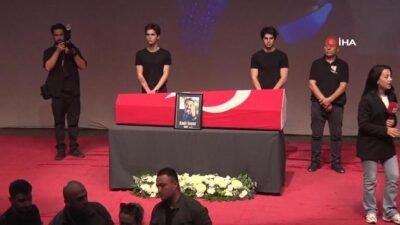 Kaynak CNN TÜRK Türk sinemasının usta ismi Kadir İnanır’ın vefatının