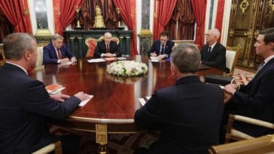 Kaynak AA Paylaş Rusya Devlet Başkanı Vladimir Putin, ABD Başkanı